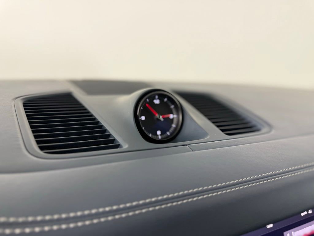 Certified 2021 Porsche Cayenne image 30