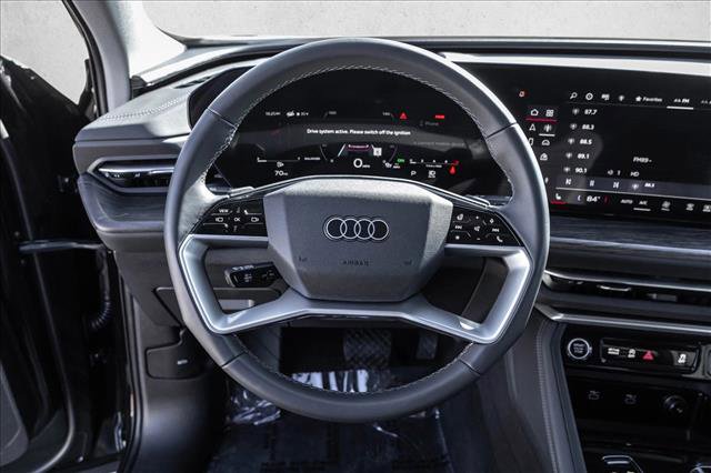 Certified 2025 Audi Q5 Premium w/ Convenience Package image 11