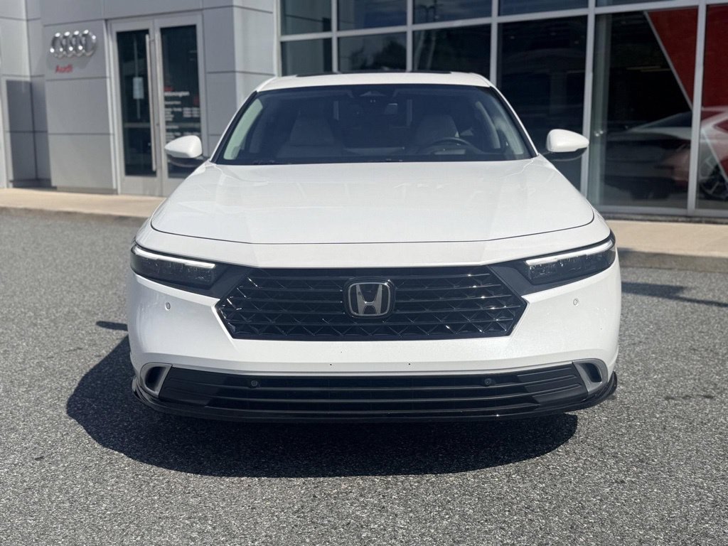 Used 2025 Honda Accord Touring image 10