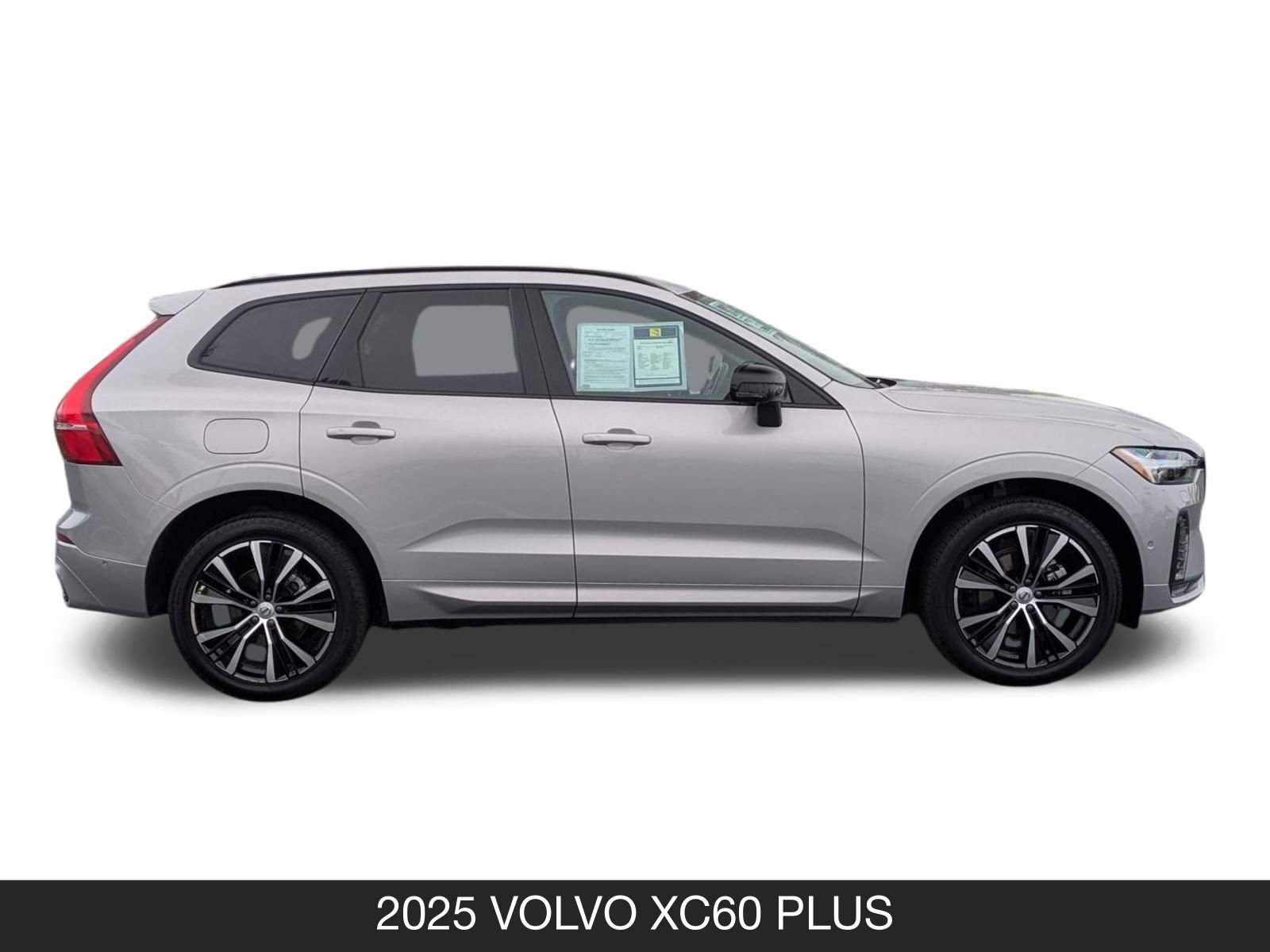 Used 2025 Volvo XC60 B5 Plus image 6