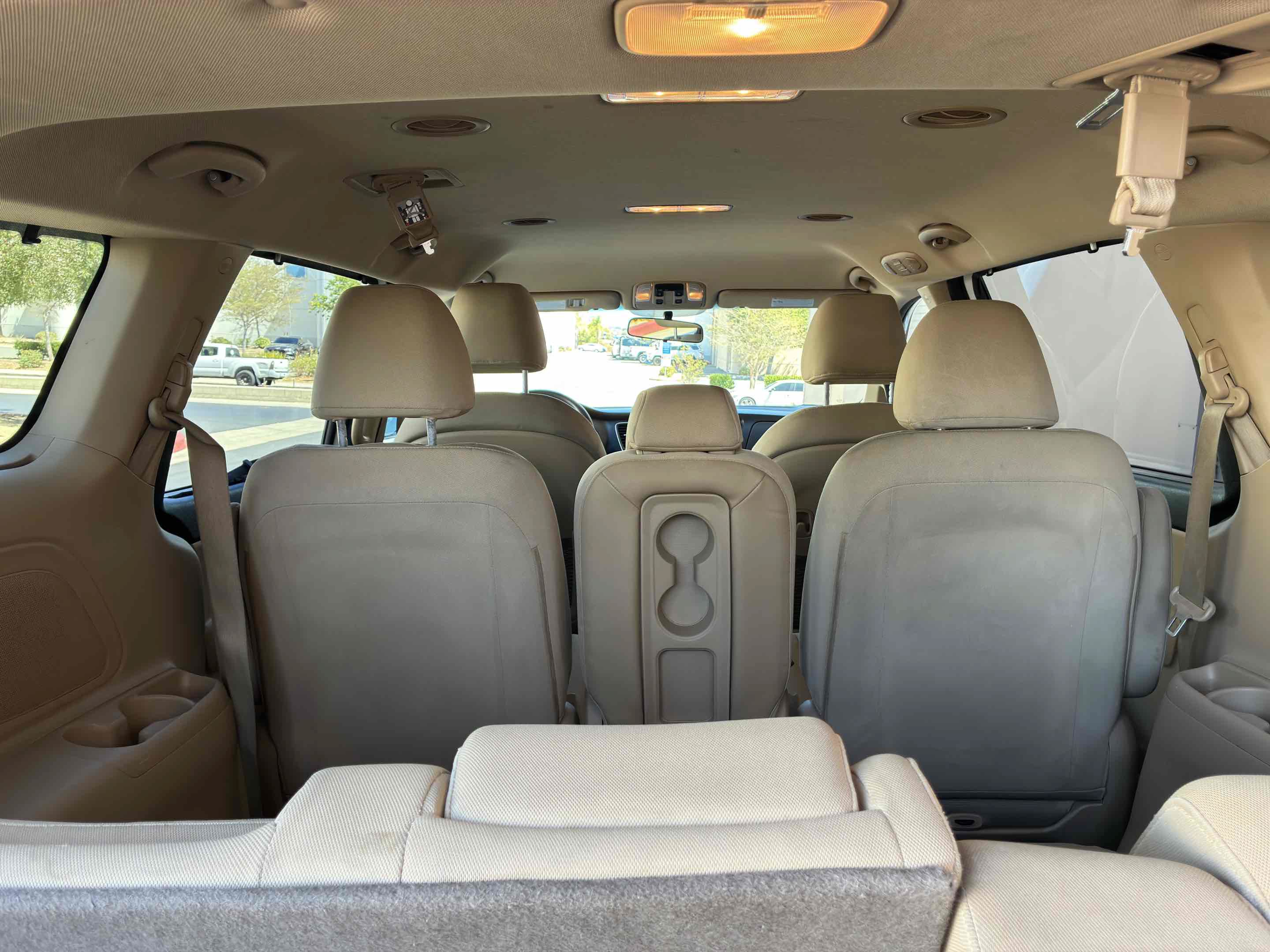 Used 2015 Kia Sedona LX w/ LX Convenience Package FWD image 58