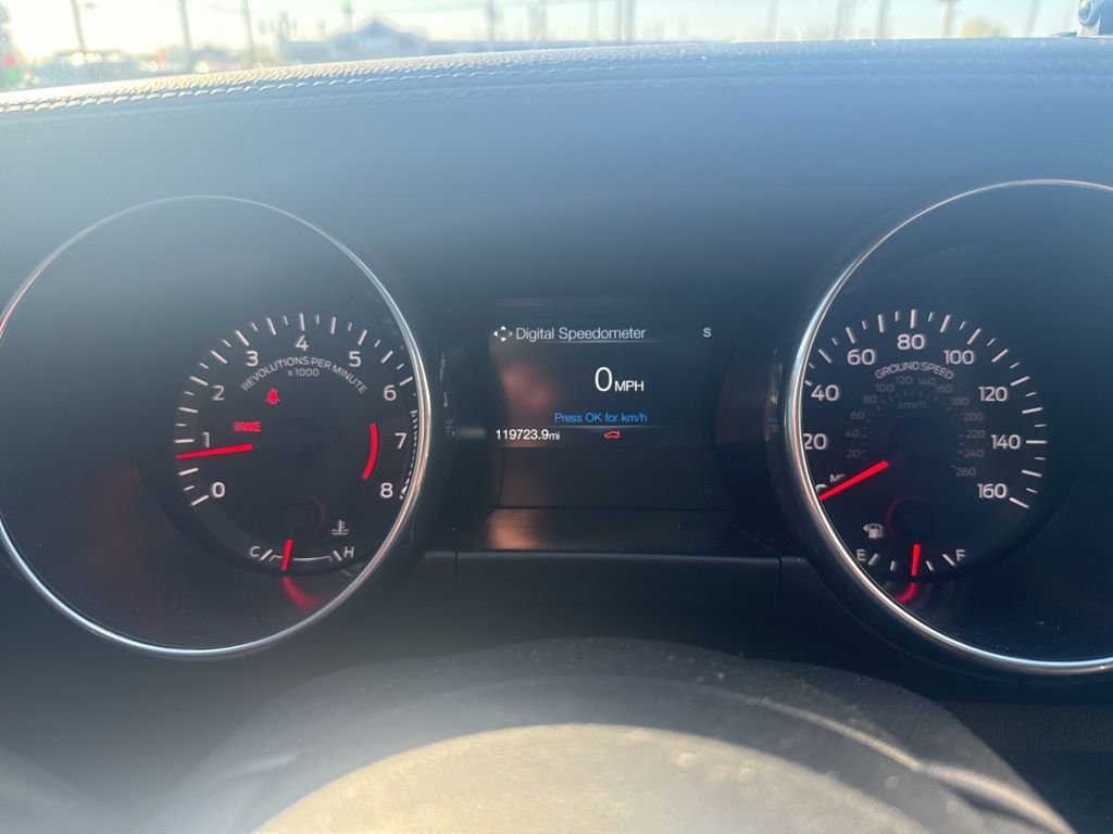 Used 2019 Ford Mustang Coupe image 16