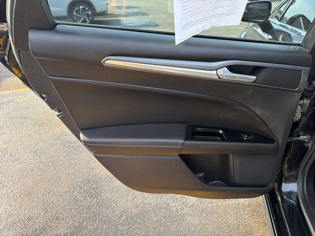 Used 2014 Ford Fusion Titanium image 27