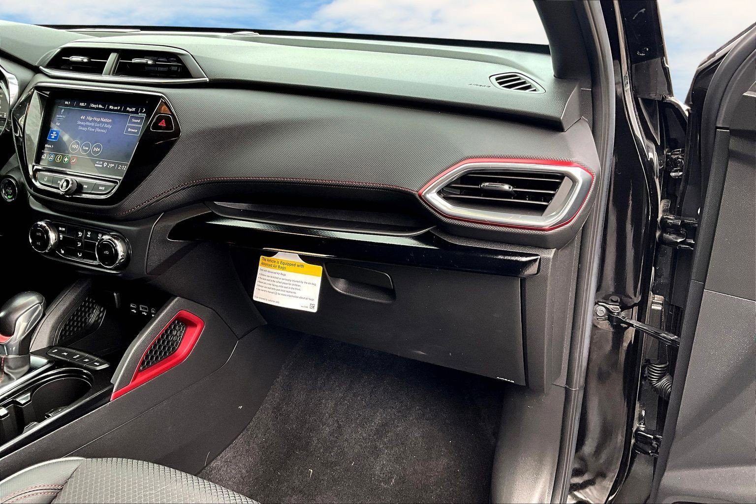 Used 2023 Chevrolet TrailBlazer RS w/ Convenience Package image 18