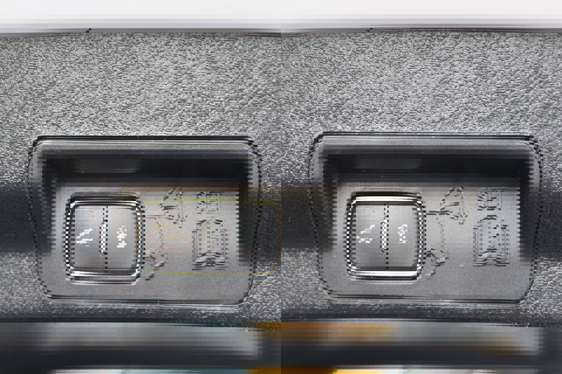 Used 2020 Ford Explorer Limited image 26