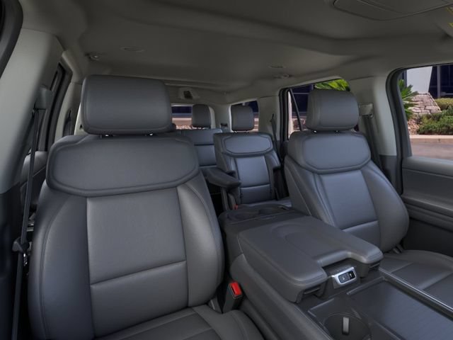 New 2026 Ford Expedition Active RWD image 28