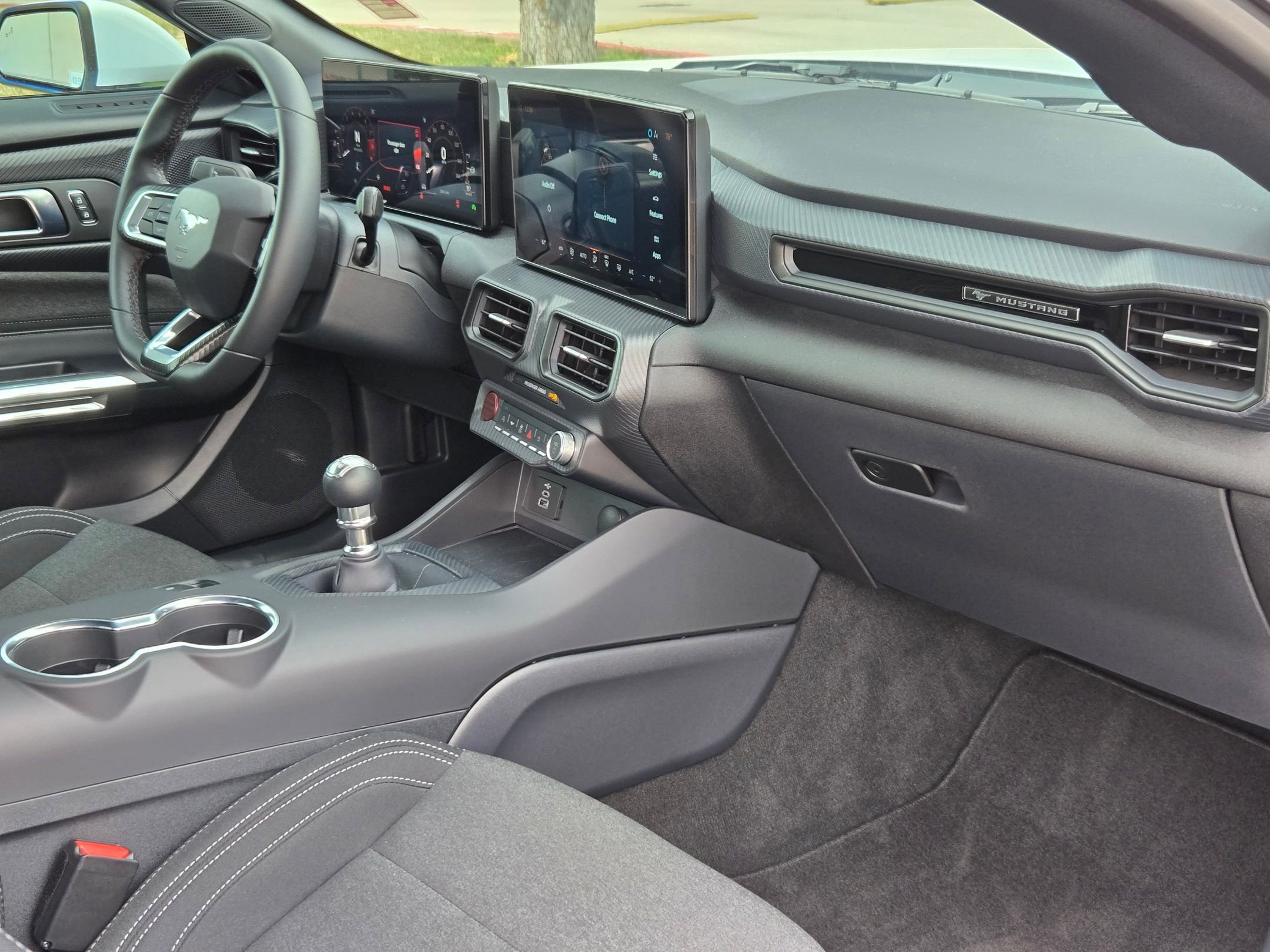 Used 2025 Ford Mustang GT RWD image 26