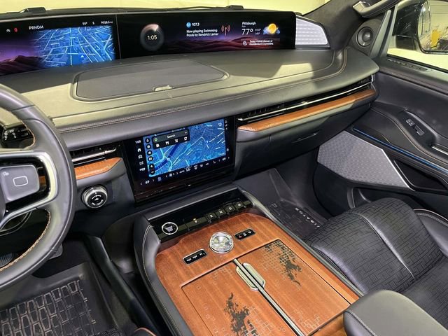 Used 2025 Lincoln Navigator Black Label image 45