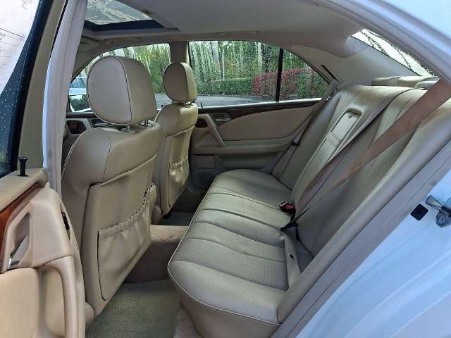 Used 1999 Mercedes-Benz E 300 Sedan image 10
