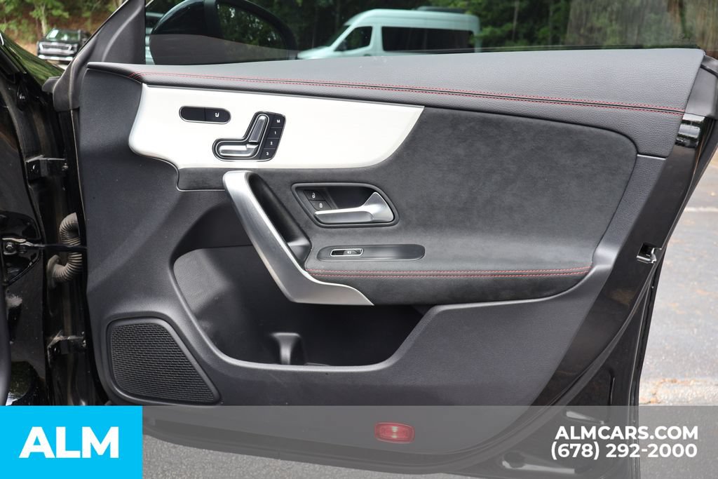 Used 2024 Mercedes-Benz CLA 250 image 29