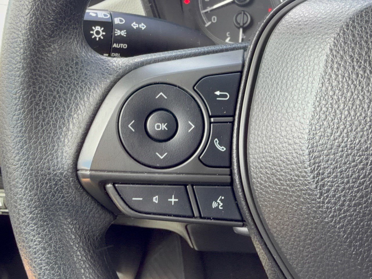 Used 2022 Toyota Corolla LE FWD image 18