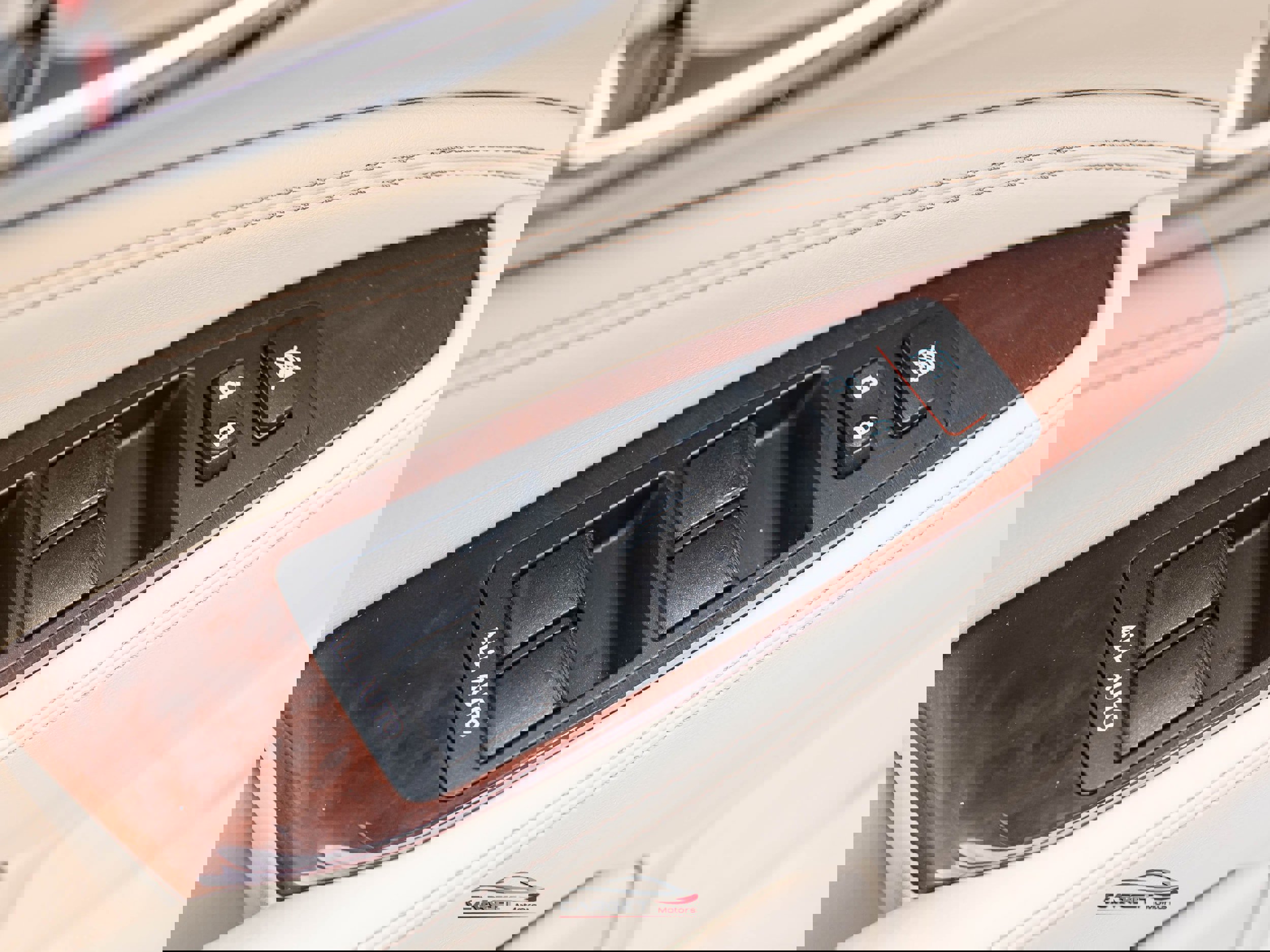 Used 2016 Lexus LS 460 L image 43