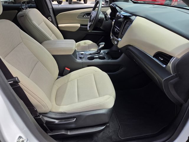 Used 2023 Chevrolet Traverse LS w/ Safety Package FWD image 16
