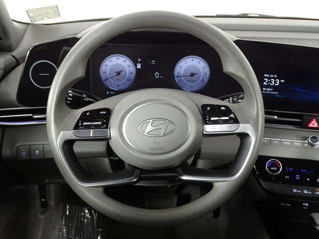 Used 2024 Hyundai Elantra SEL image 22