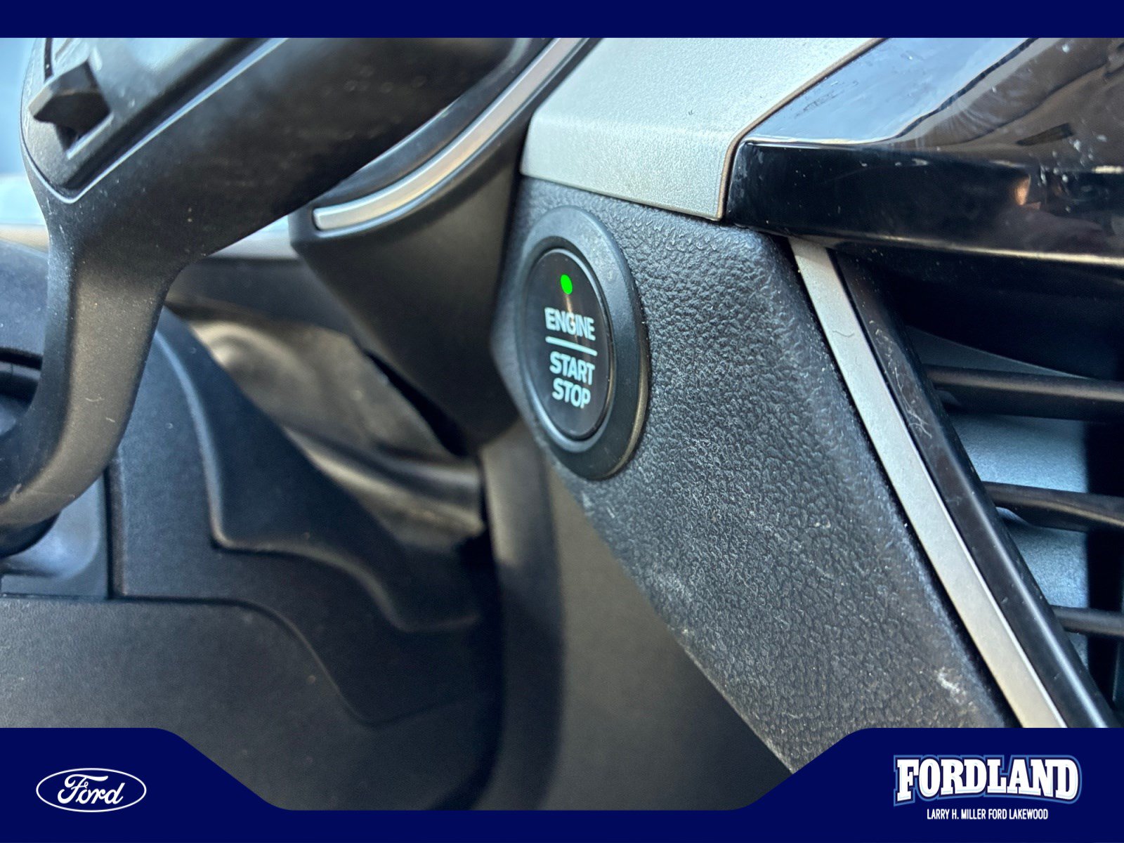 Used 2020 Ford Escape SE AWD/4WD image 28