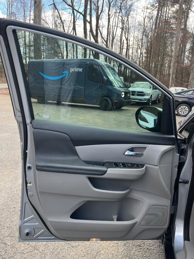 Used 2016 Honda Odyssey EX-L image 21