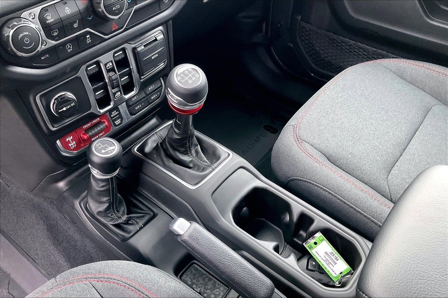 New 2025 Jeep Wrangler Unlimited Rubicon w/ Steel Bumper Group image 8