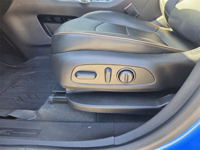 Used 2024 GMC Terrain AT4 w/ Infotainment Package II image 27