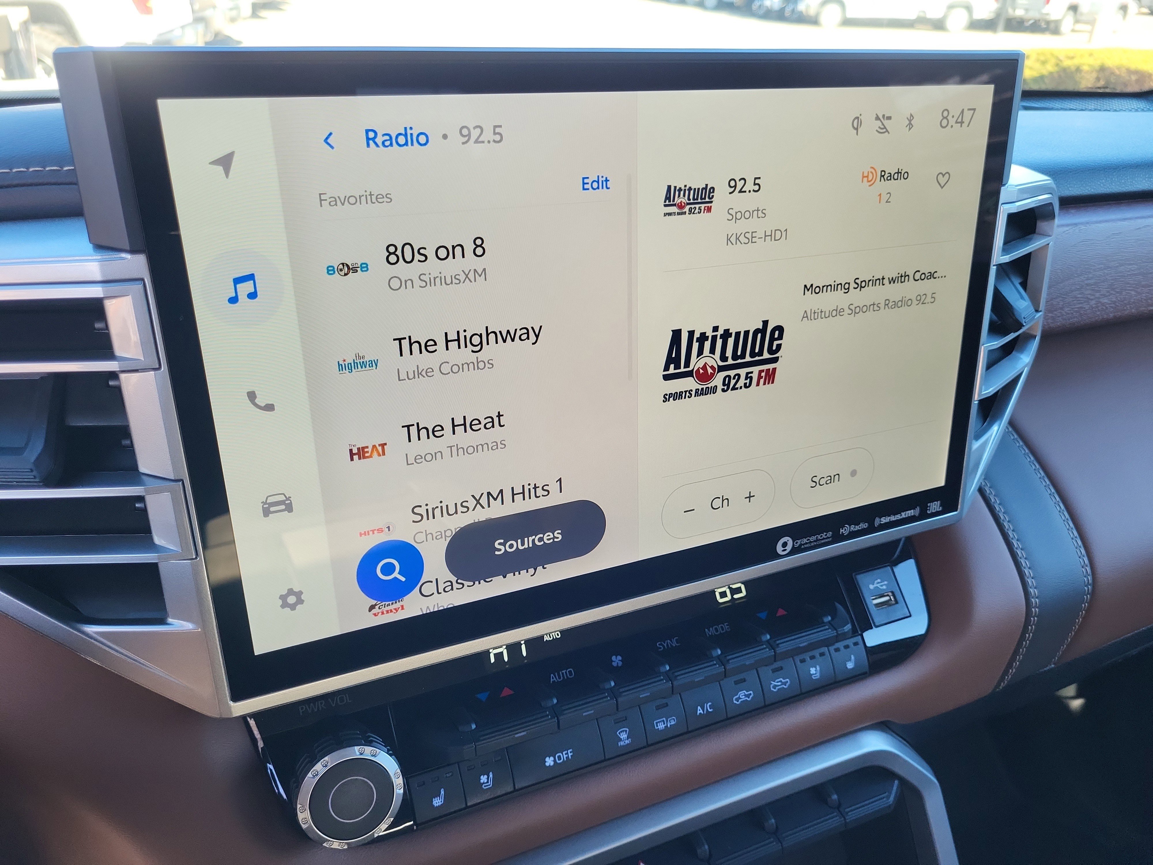 Used 2023 Toyota Tundra 1794 Edition image 15