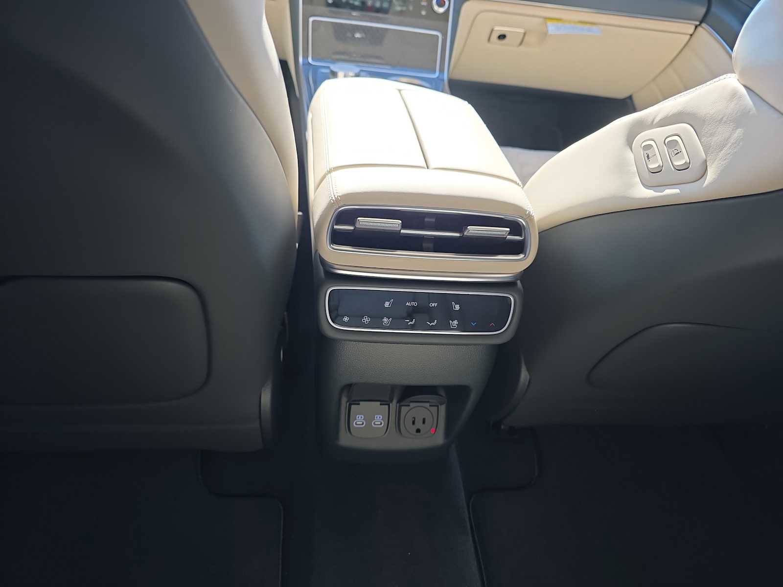 New 2026 Genesis GV80 3.5T e-SC image 24