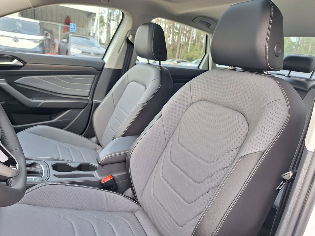 New 2026 Volkswagen Jetta SEL image 11