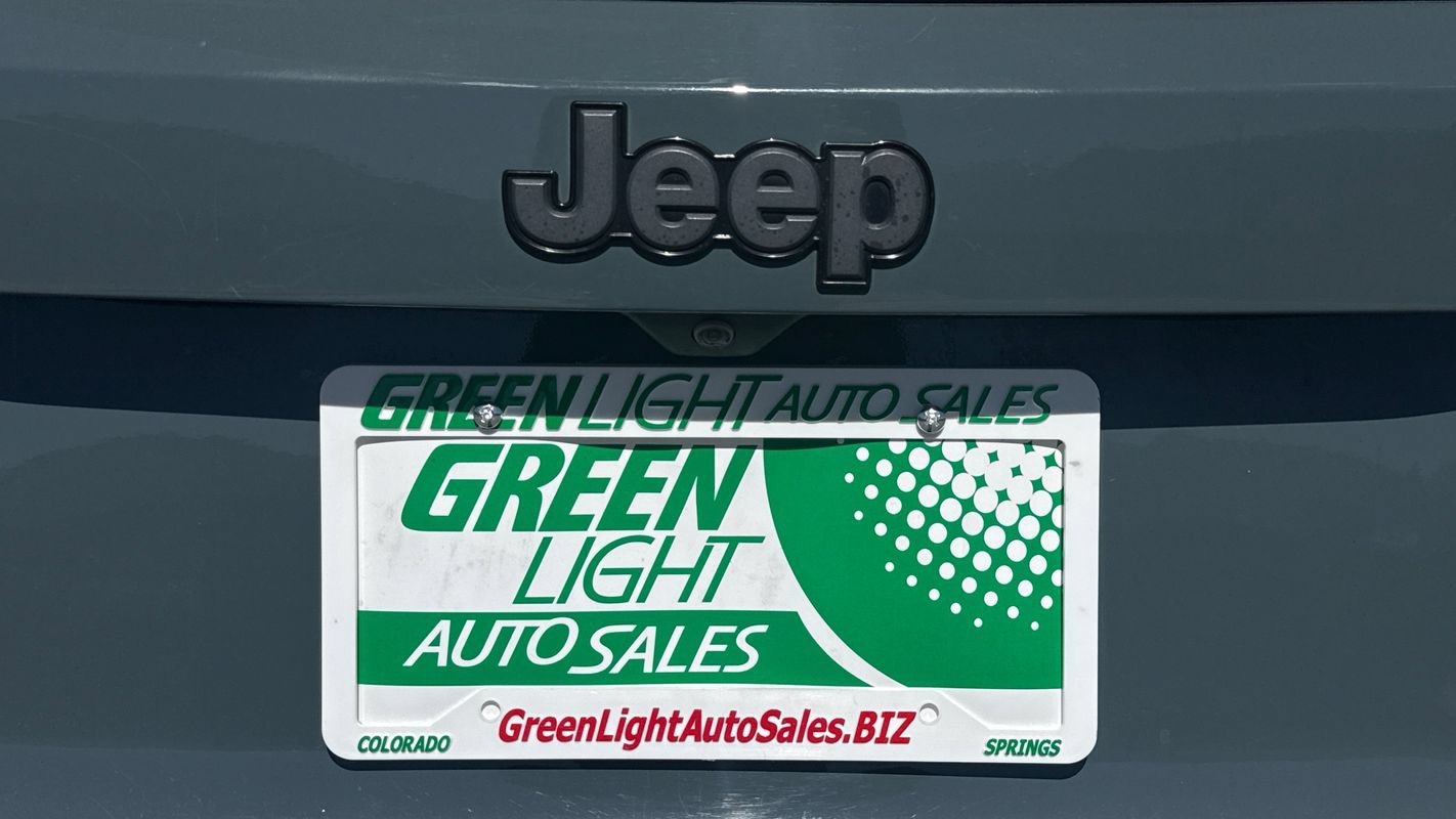Used 2016 Jeep Renegade Trailhawk AWD/4WD image 18