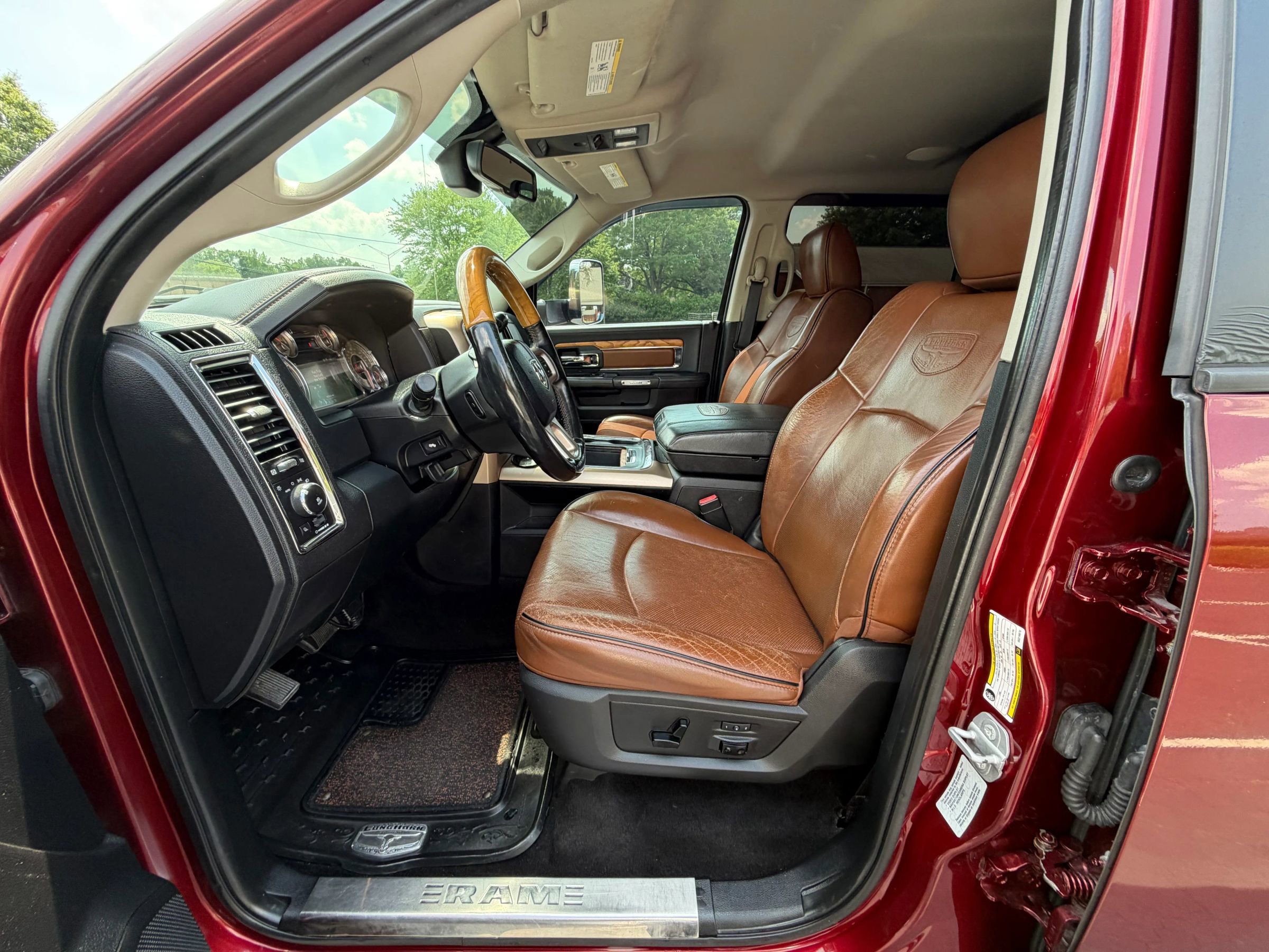 Used 2016 RAM 3500 Laramie Longhorn AWD/4WD image 14