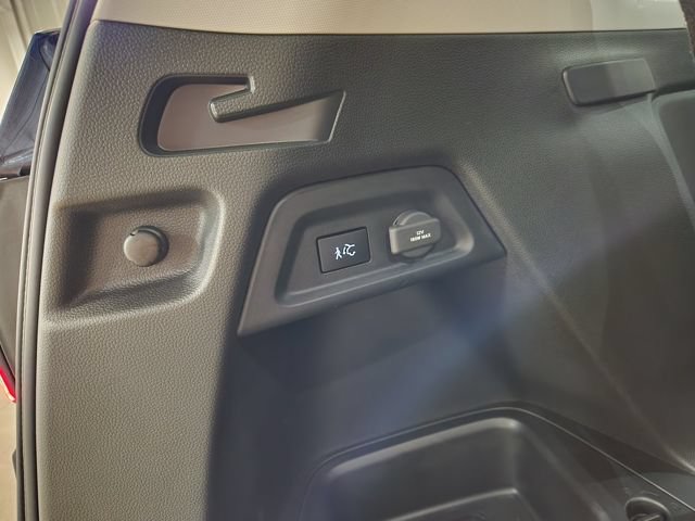 Used 2024 Honda Pilot Touring image 29