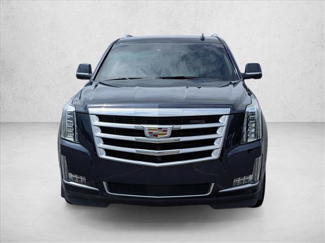 Used 2017 Cadillac Escalade ESV Premium Luxury RWD image 2