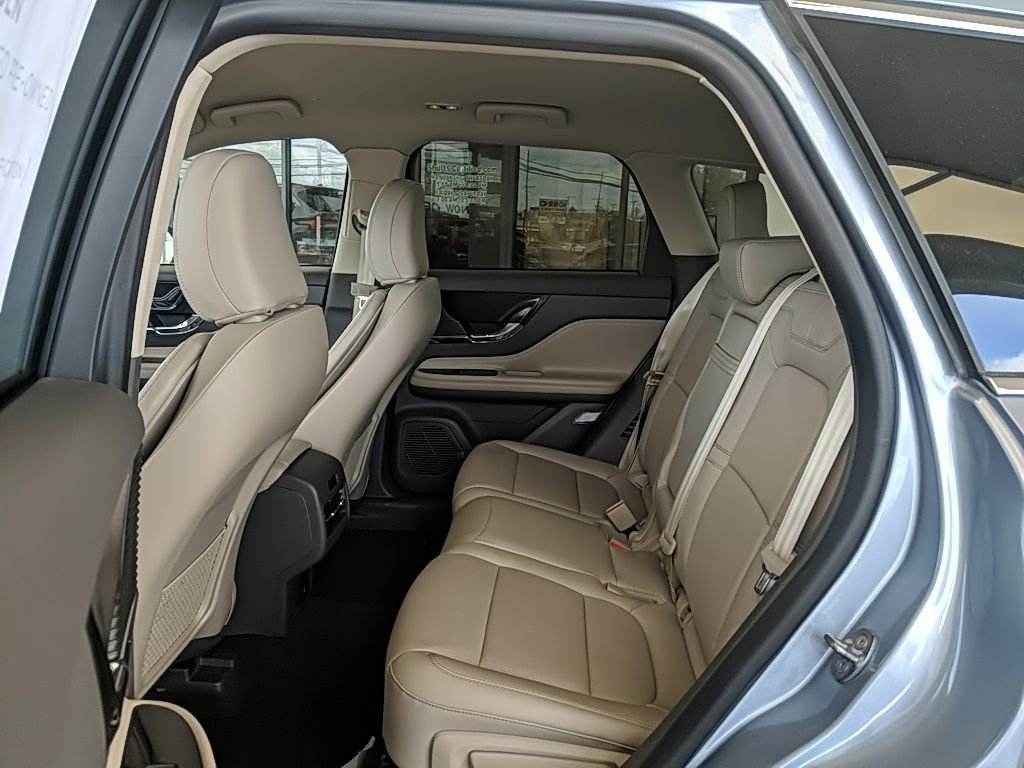 Certified 2022 Lincoln Corsair Reserve w/ Elements Package AWD/4WD image 12