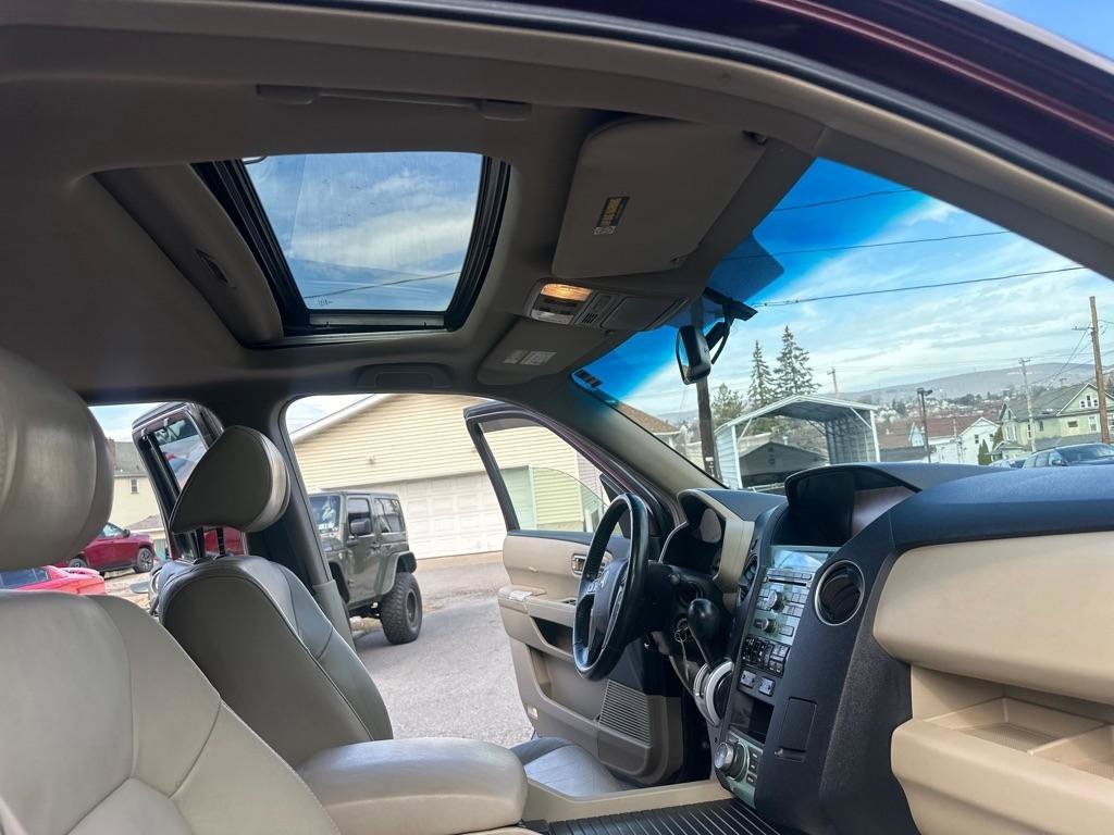 Used 2009 Honda Pilot Touring image 36