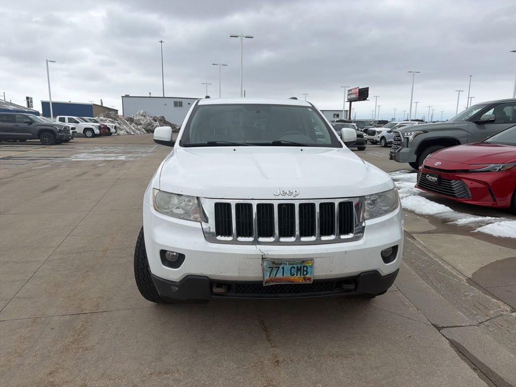 Used 2013 Jeep Grand Cherokee Laredo w/ Laredo E Group image 10