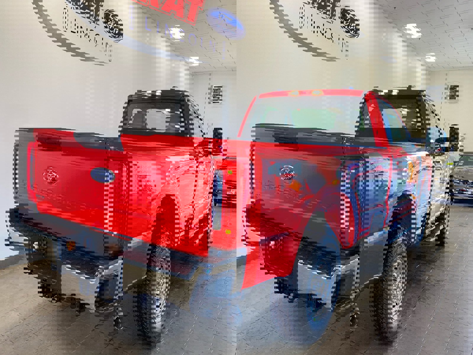 New 2026 Ford F250 XL w/ XL Chrome Package image 7