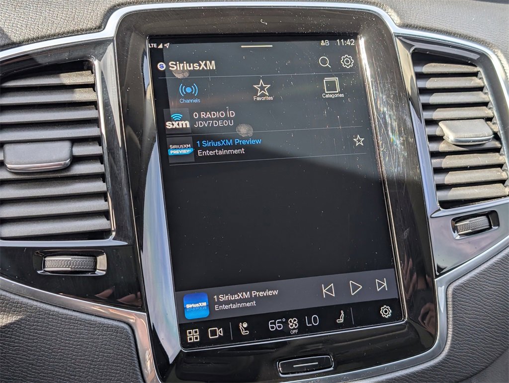 Used 2023 Volvo XC90 T8 Plus w/ Protection Package Premier image 27