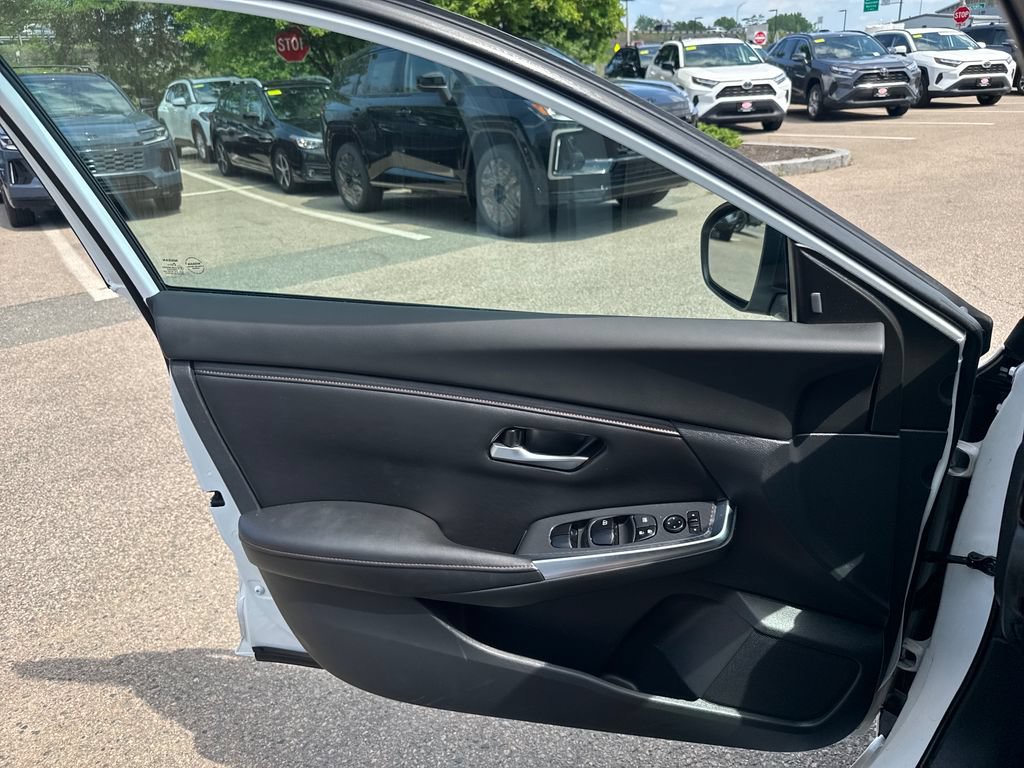 Used 2021 Nissan Sentra SR w/ Trunk Package FWD image 31