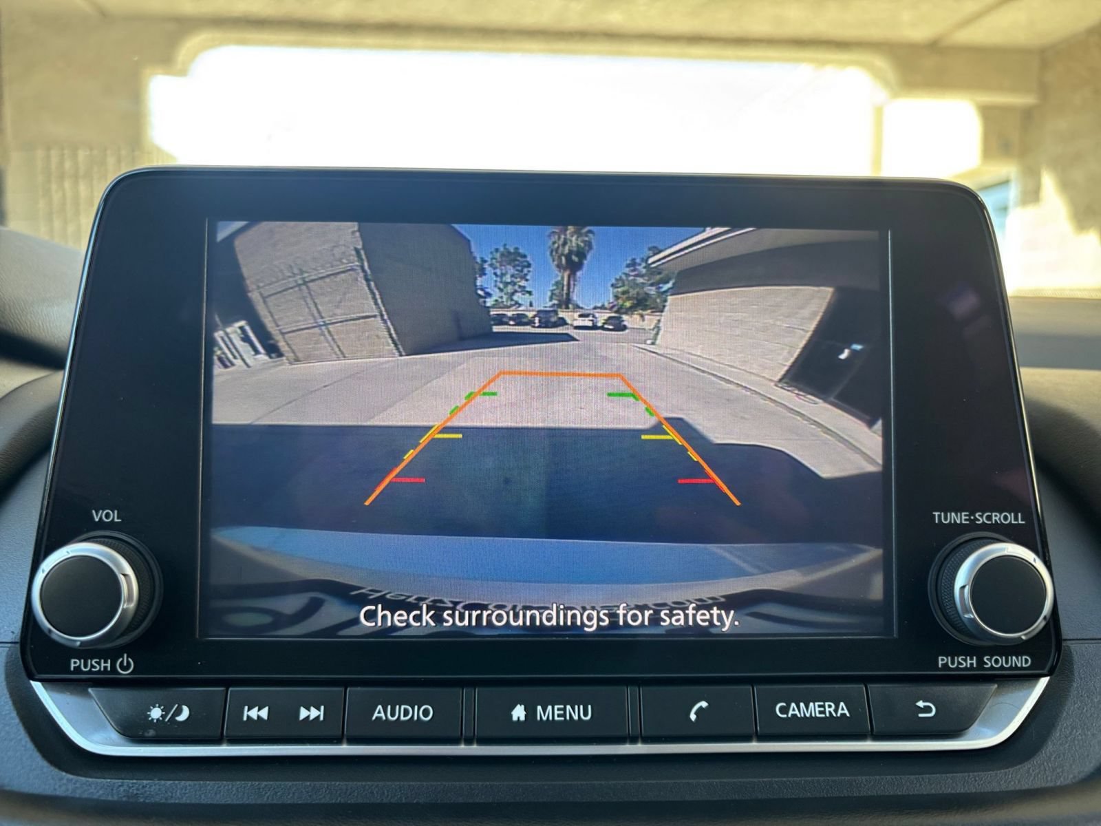 Used 2025 Nissan Rogue SV FWD image 25