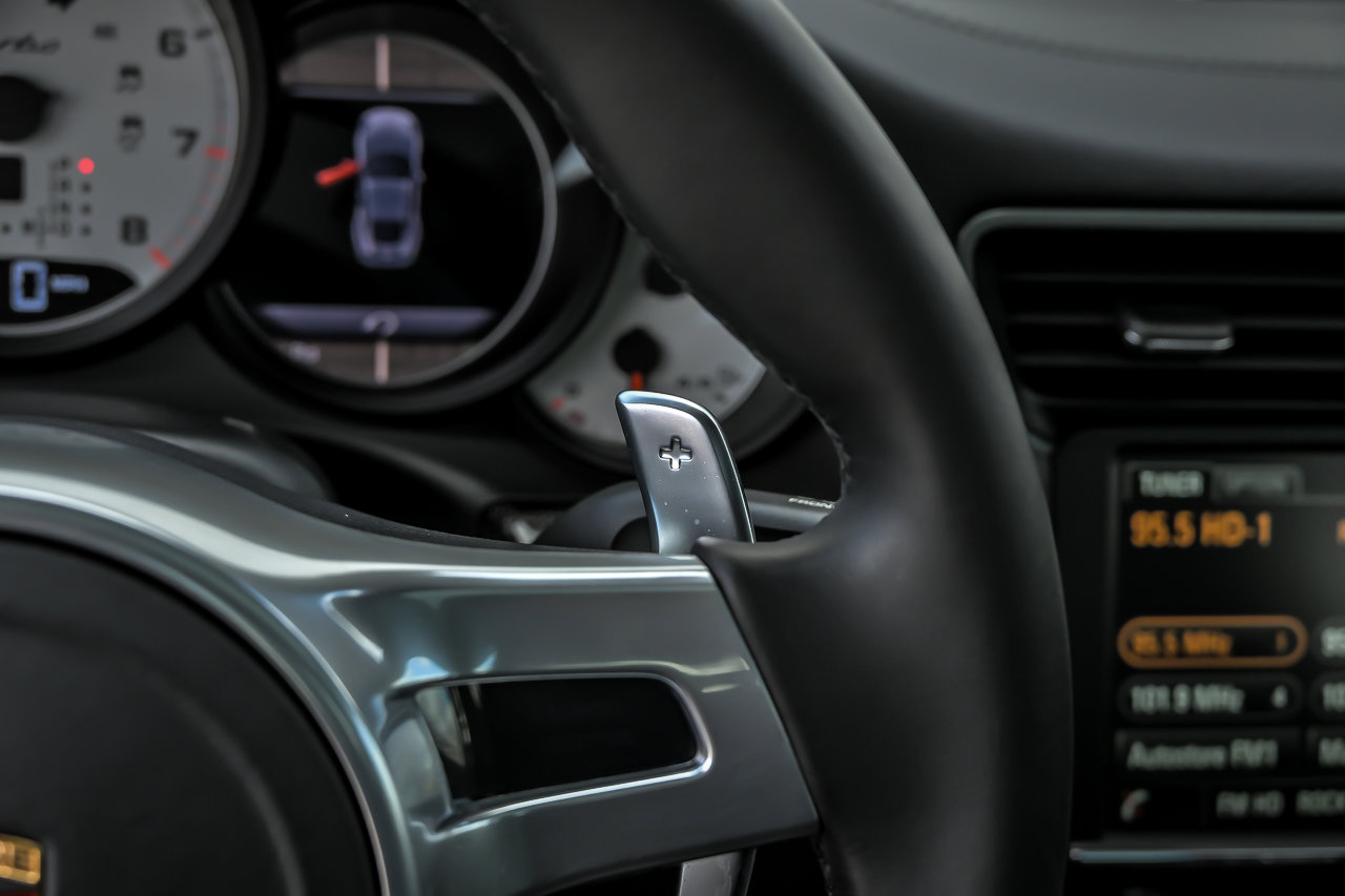 Used 2016 Porsche 911 Turbo image 33