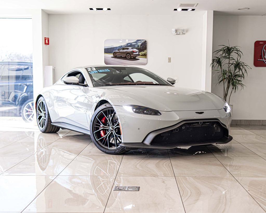 Used 2023 Aston Martin V8 Vantage Coupe image 5