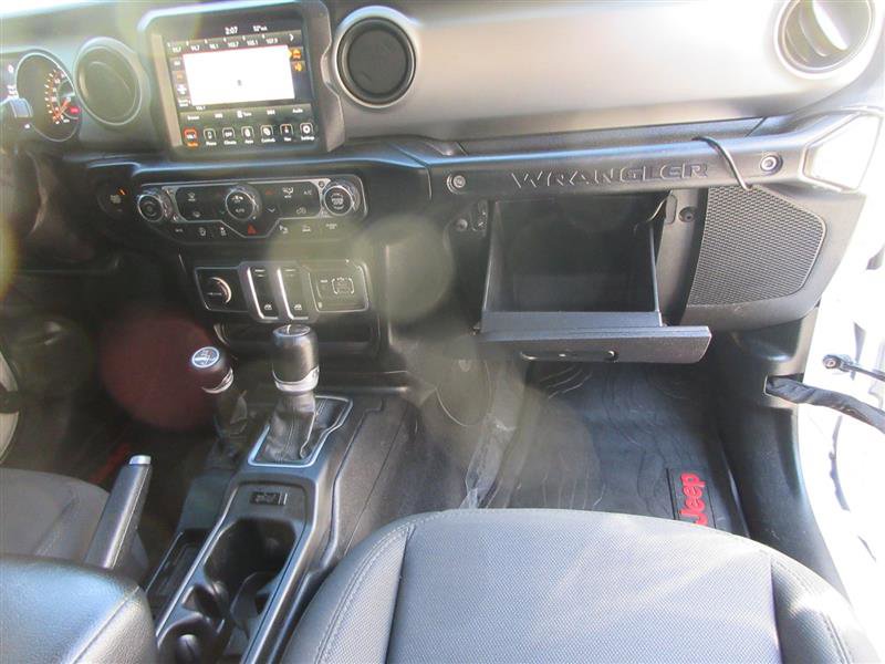 Used 2021 Jeep Wrangler Sport image 29