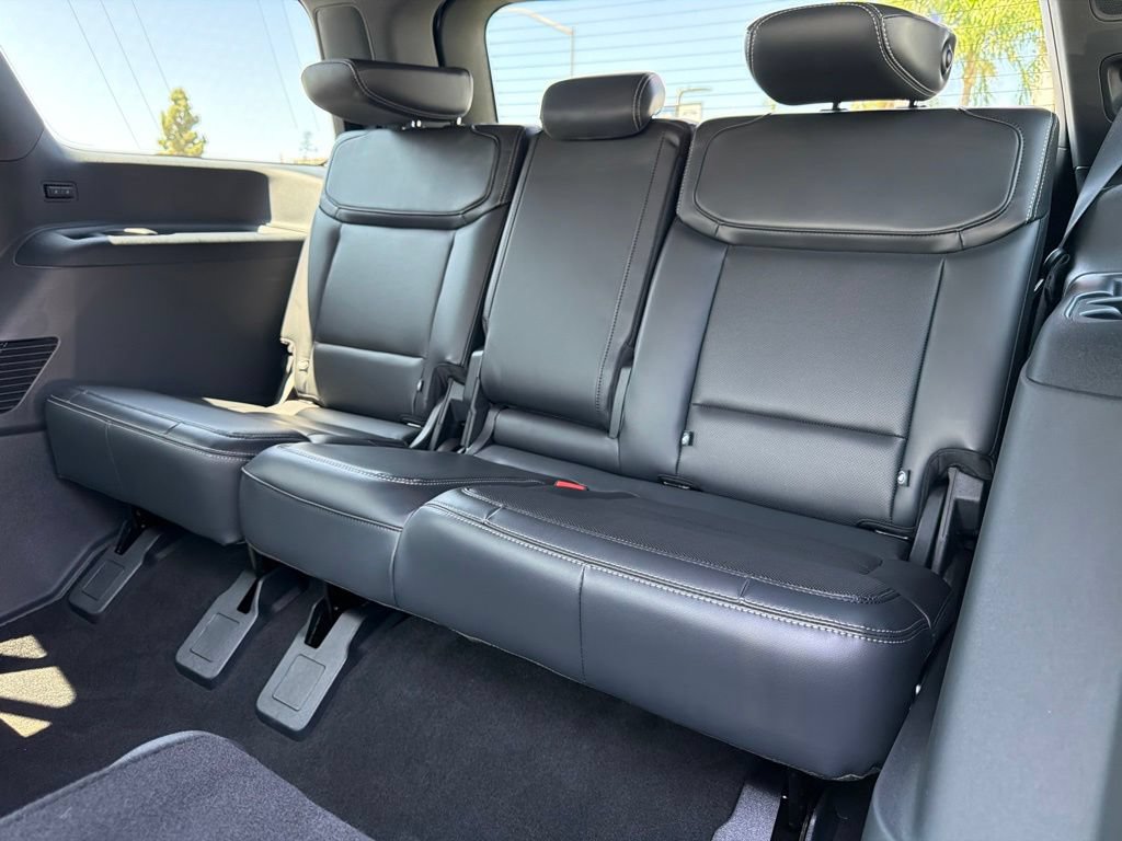 New 2026 Ford Expedition Platinum w/ Stealth Appearance Package AWD/4WD image 32