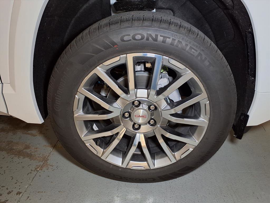 New 2026 GMC Terrain Denali image 5