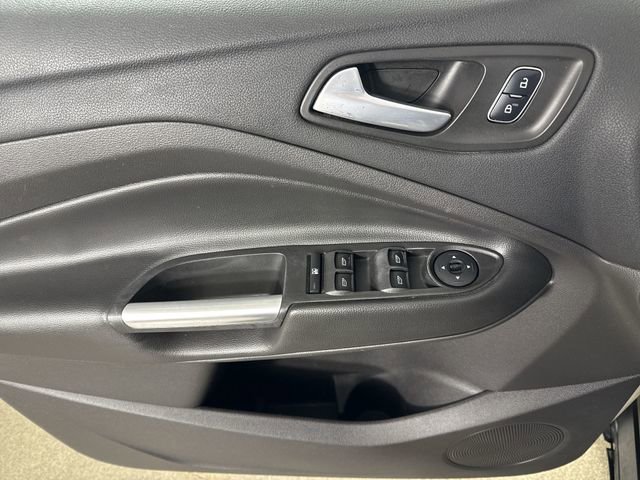 Used 2017 Ford Escape SE image 19
