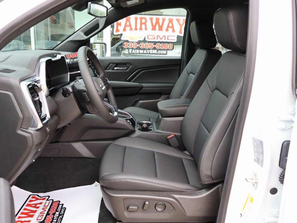 New 2026 GMC Canyon Elevation w/ Convenience Package image 12