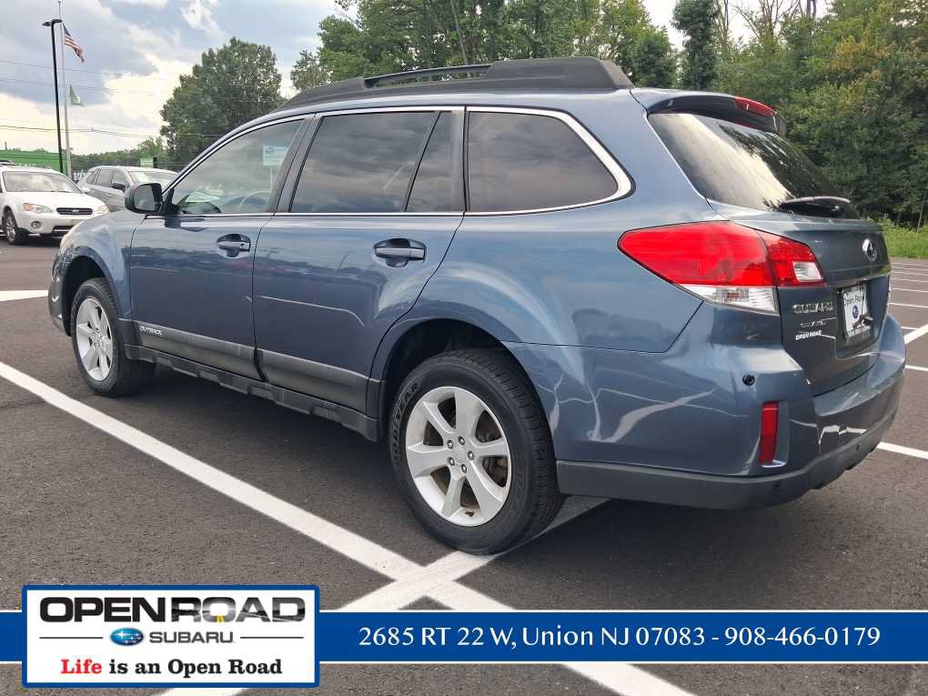 Used 2013 Subaru Outback 2.5i Premium w/ All-Weather Pkg AWD/4WD image 5