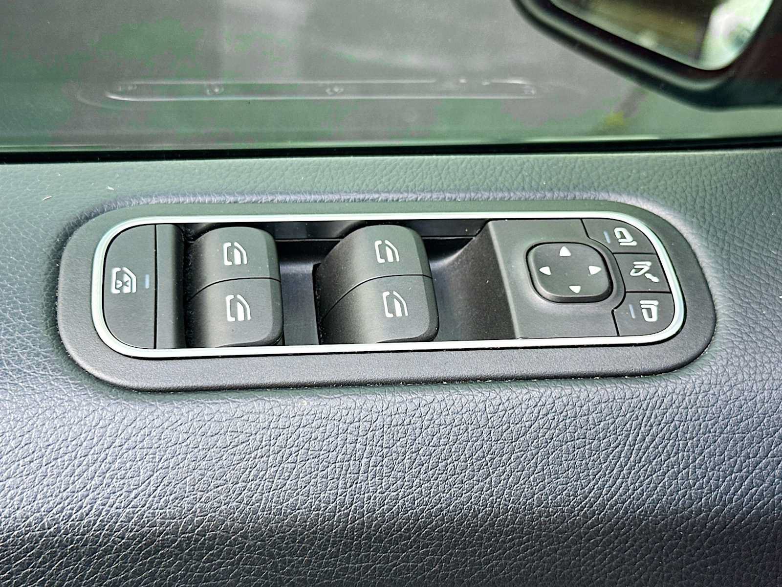Used 2020 Mercedes-Benz G 550 image 18
