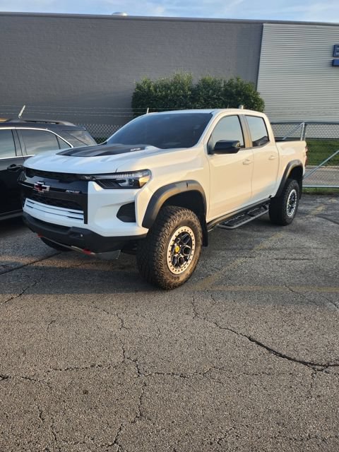 Used 2026 Chevrolet Colorado ZR2 AWD/4WD image 11