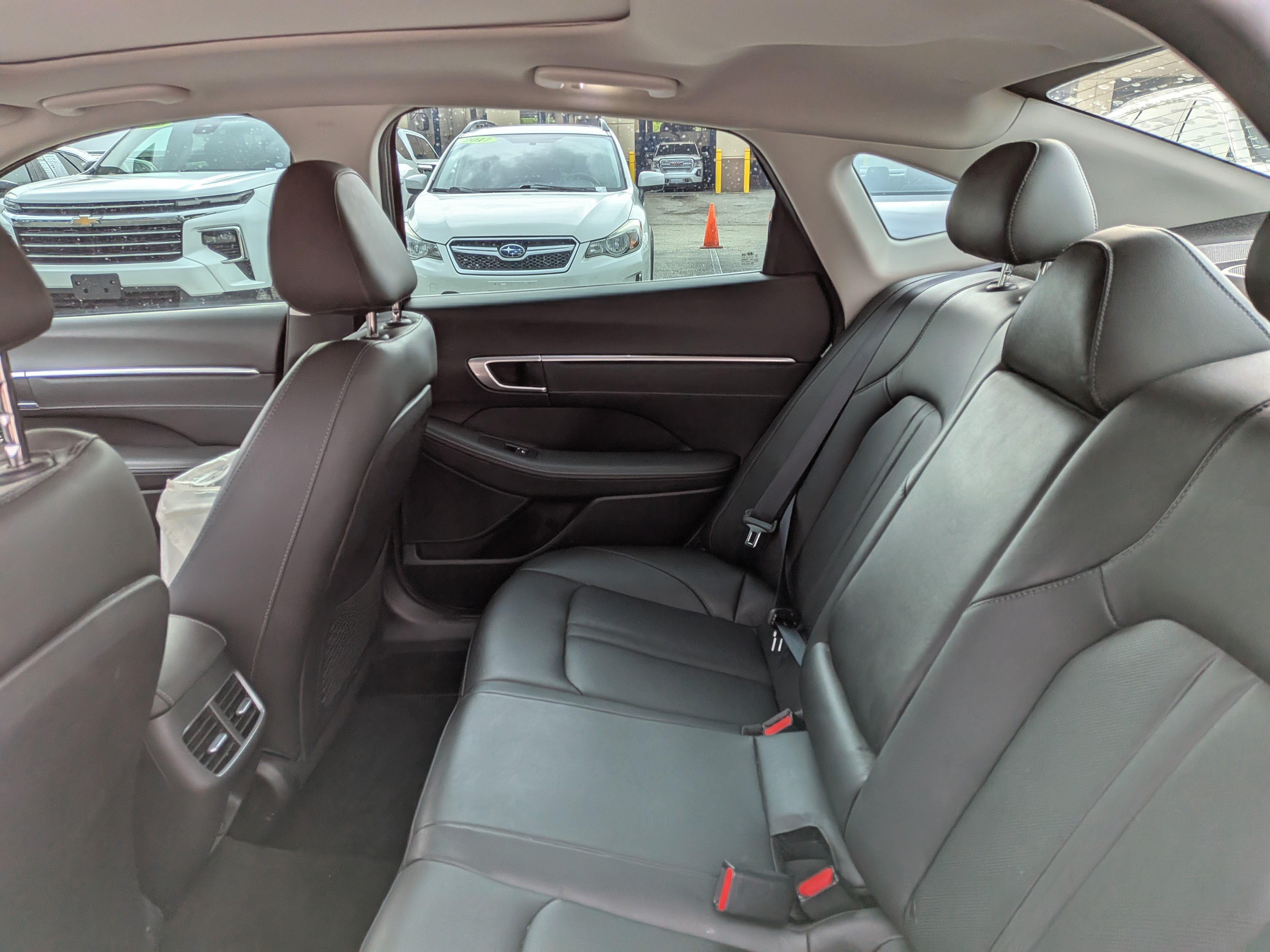 Used 2020 Hyundai Sonata Limited FWD image 13
