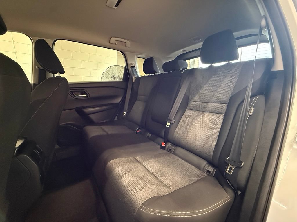 Used 2024 Nissan Rogue SV FWD image 23