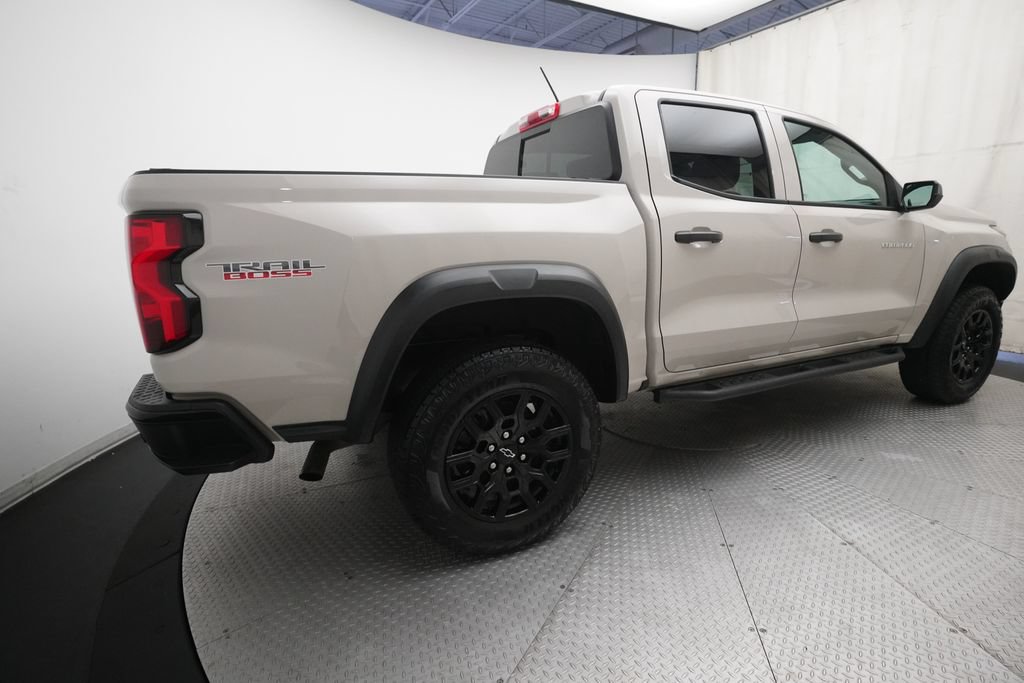 Used 2026 Chevrolet Colorado Trail Boss AWD/4WD image 9