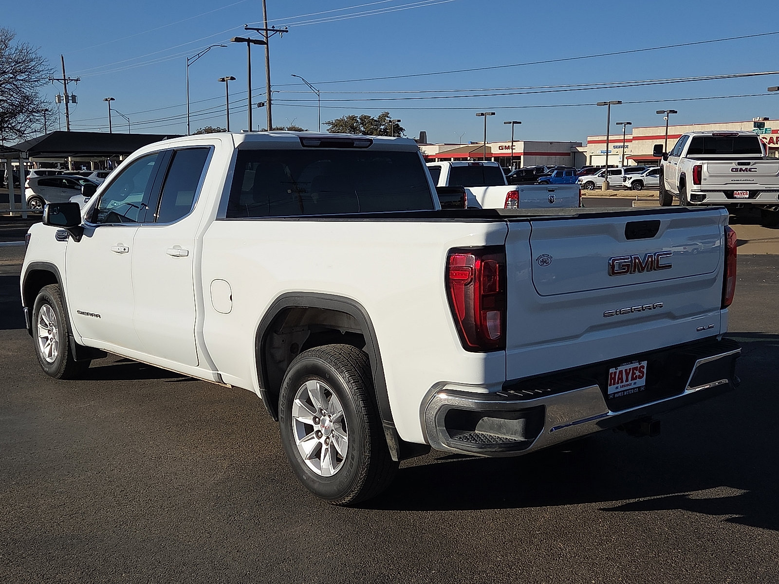 Used 2022 GMC Sierra 1500 SLE image 3
